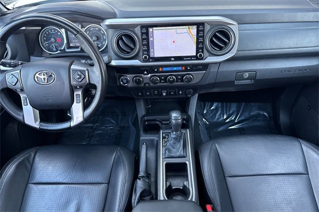 Used 2022 Toyota Tacoma Limited image 15