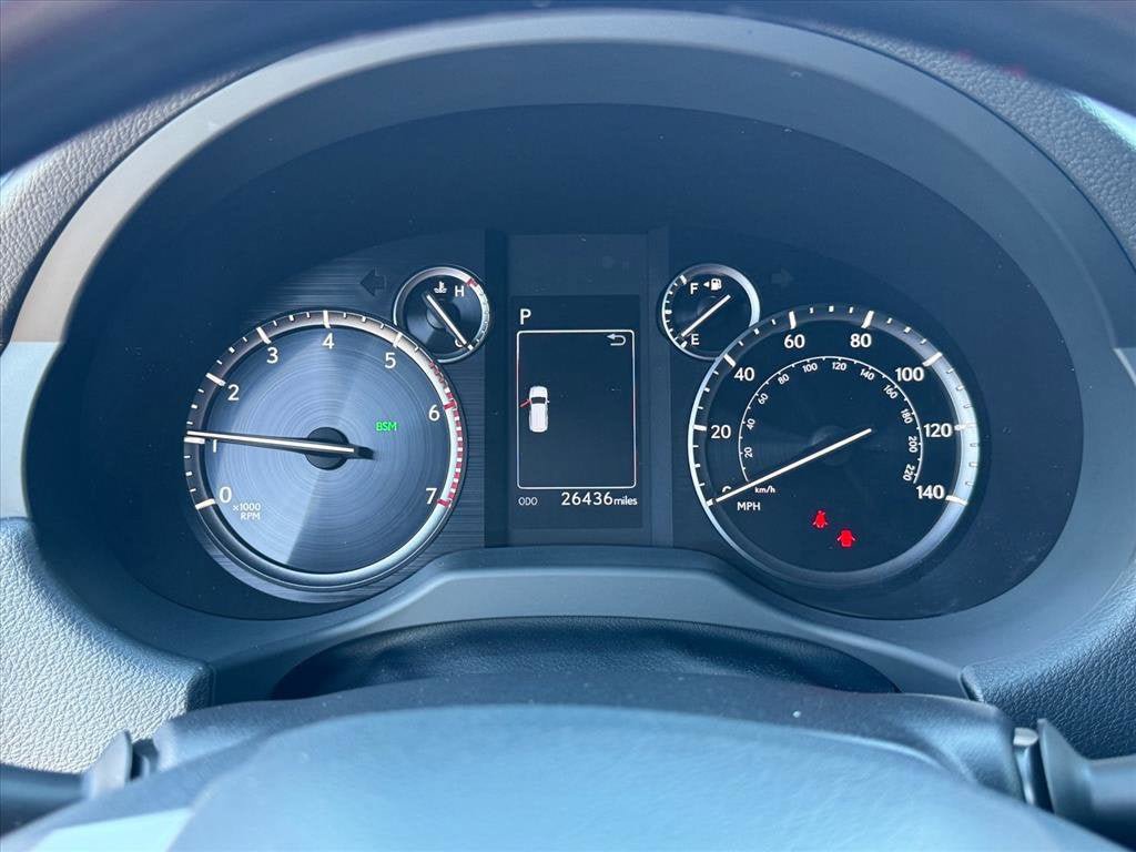 Used 2023 Lexus GX 460 Premium w/ Accessory Package AWD/4WD image 24