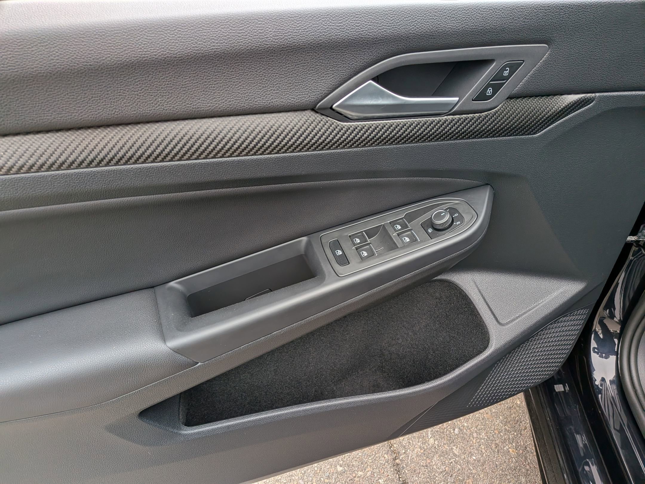 Used 2023 Volkswagen Golf 20th Anniversary Edition AWD/4WD image 8