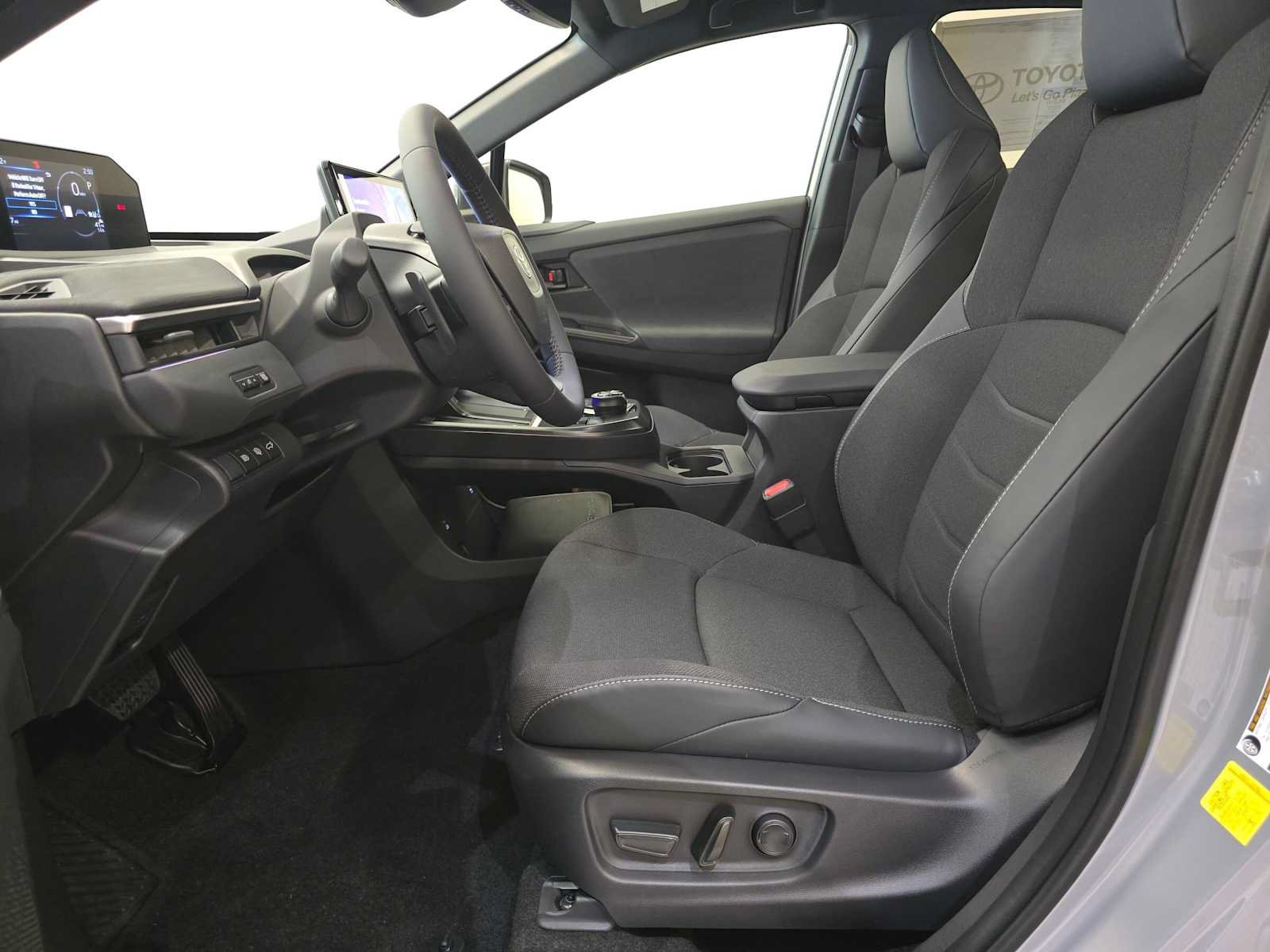 New 2027 Toyota C-HR w/ ALL Weather Mat Package (TMS) AWD/4WD image 19