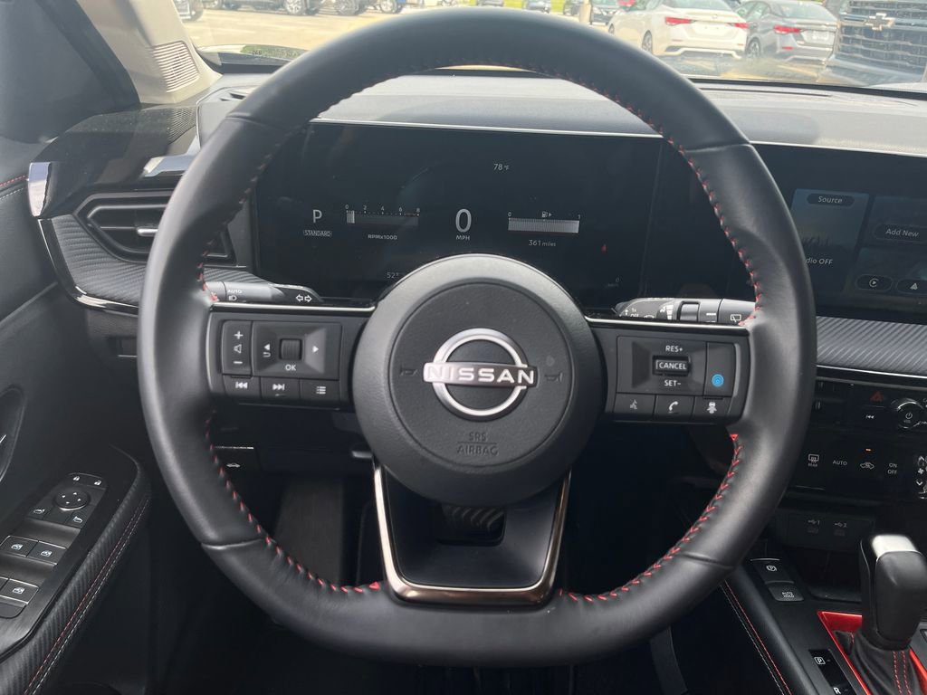 Certified 2025 Nissan Kicks SR w/ Illumination Package image 18