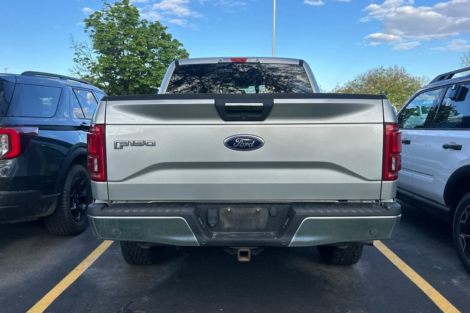 Used 2015 Ford F150 XLT w/ Equipment Group 302A Luxury AWD/4WD image 5