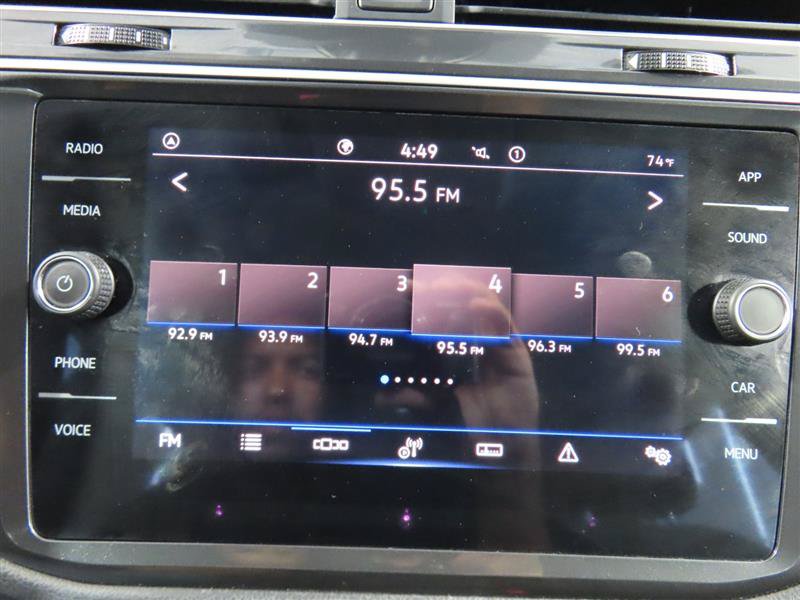 Used 2023 Volkswagen Tiguan SE FWD image 24