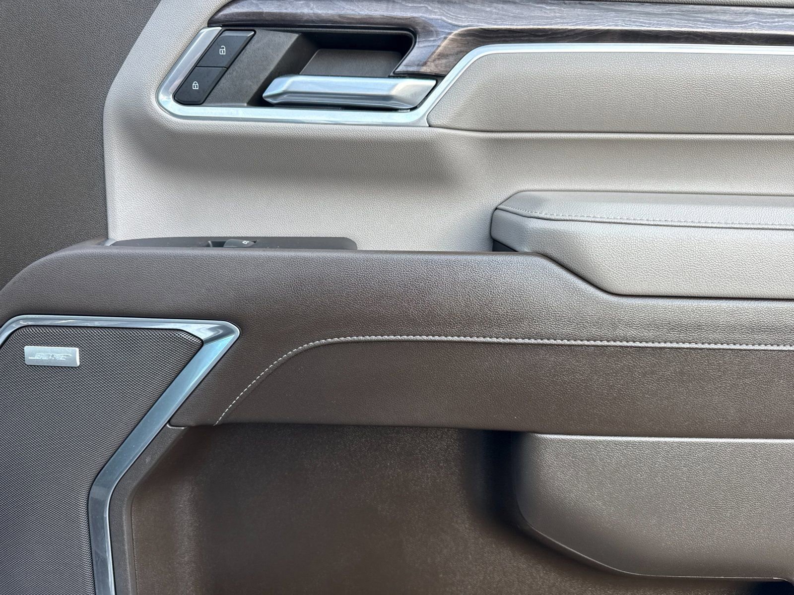 Used 2024 Chevrolet Silverado 3500 LTZ w/ LTZ Convenience Package image 19