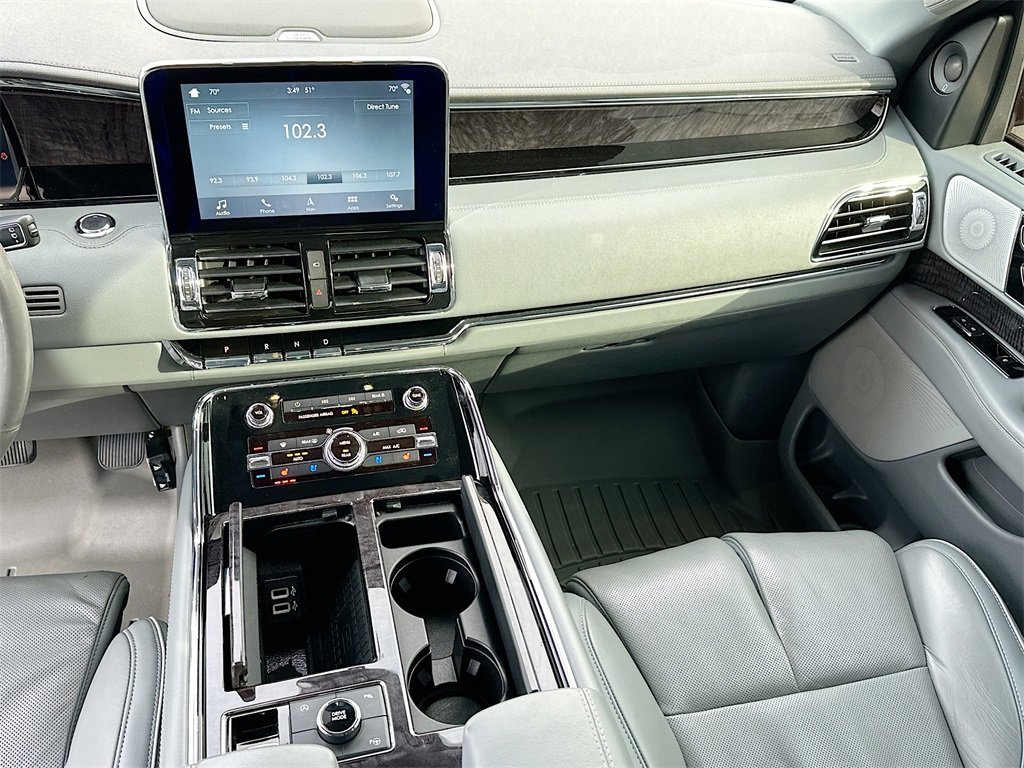 Used 2018 Lincoln Navigator Reserve w/ Technology Package image 20