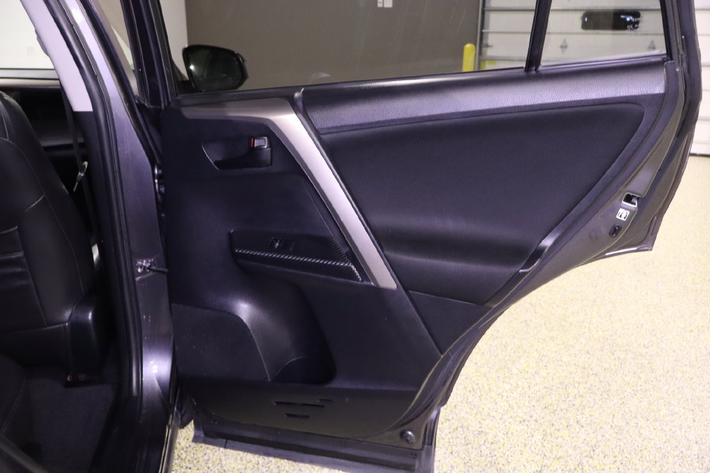 Used 2014 Toyota RAV4 LE FWD image 35