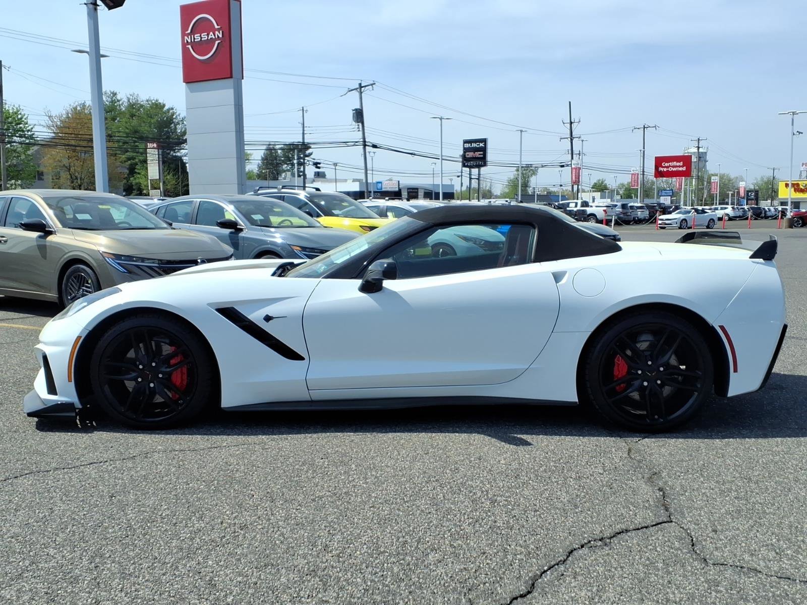 Used 2016 Chevrolet Corvette Stingray Convertible w/ 2LT Preferred Equipment Group image 7