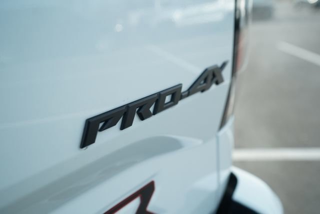 Used 2024 Nissan Frontier PRO-4X w/ Technology Package image 39