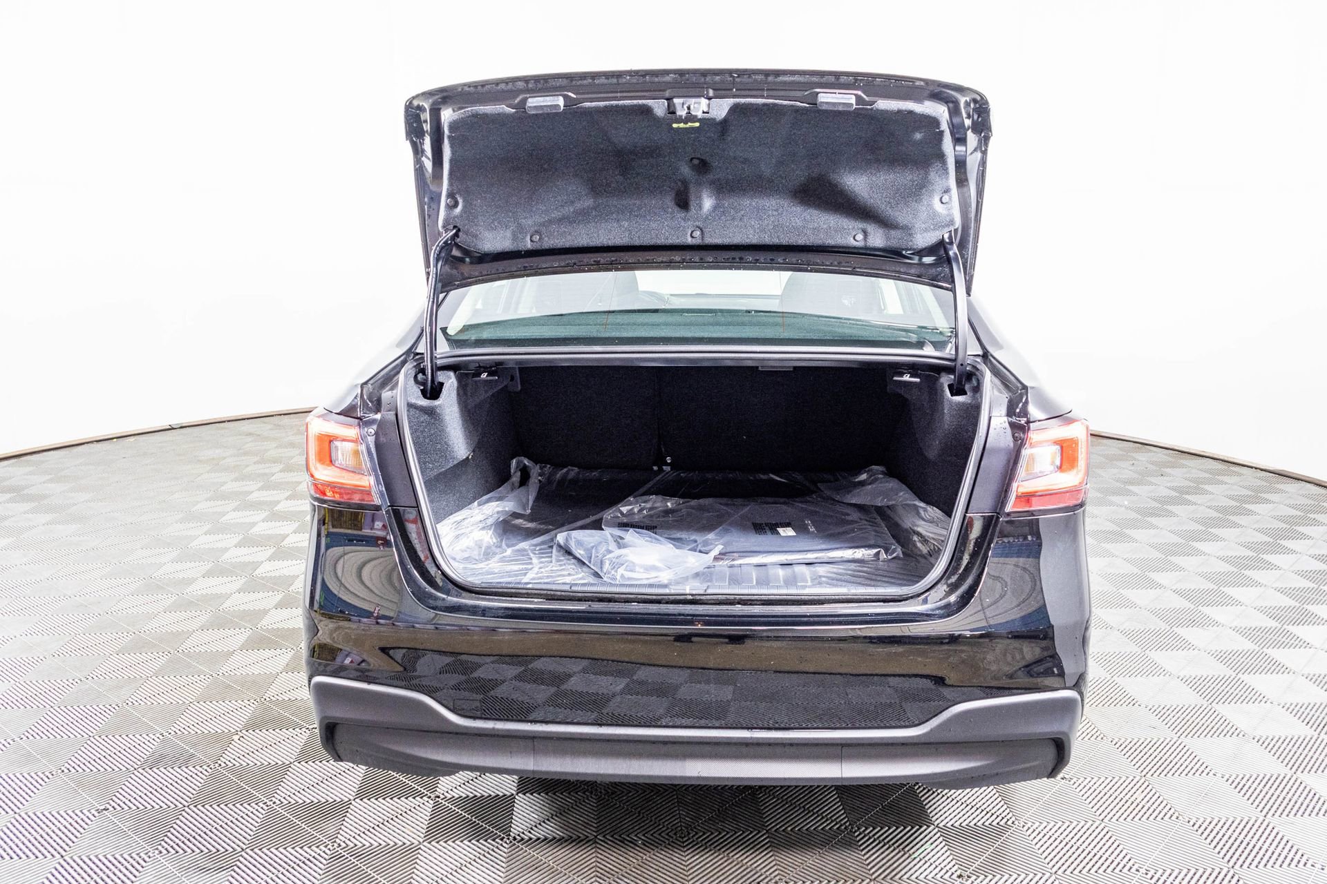 Used 2025 Subaru Legacy Premium image 35