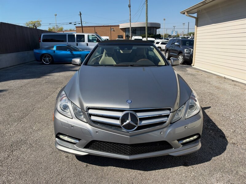 Used 2013 Mercedes-Benz E 550 Cabriolet image 5