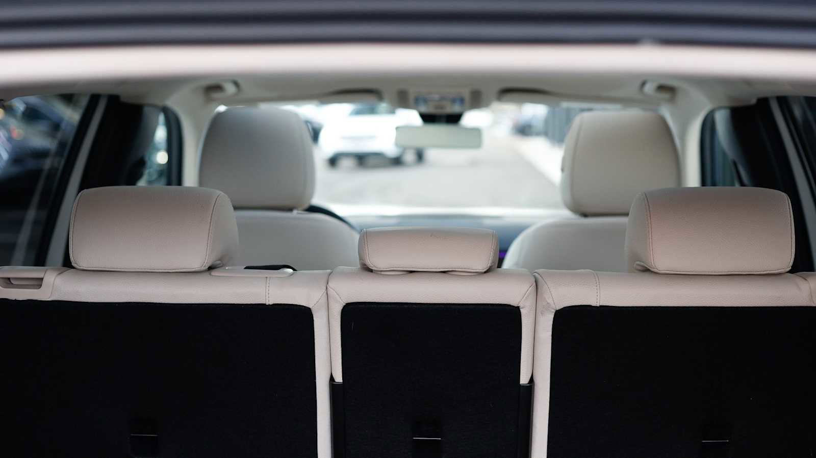 Certified 2023 Mercedes-Benz GLB 250 4MATIC image 31