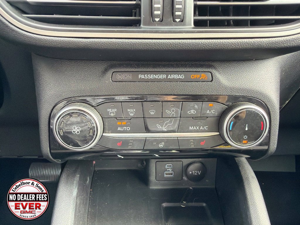 Used 2022 Ford Escape SE w/ SE Sport Appearance Package AWD/4WD image 24