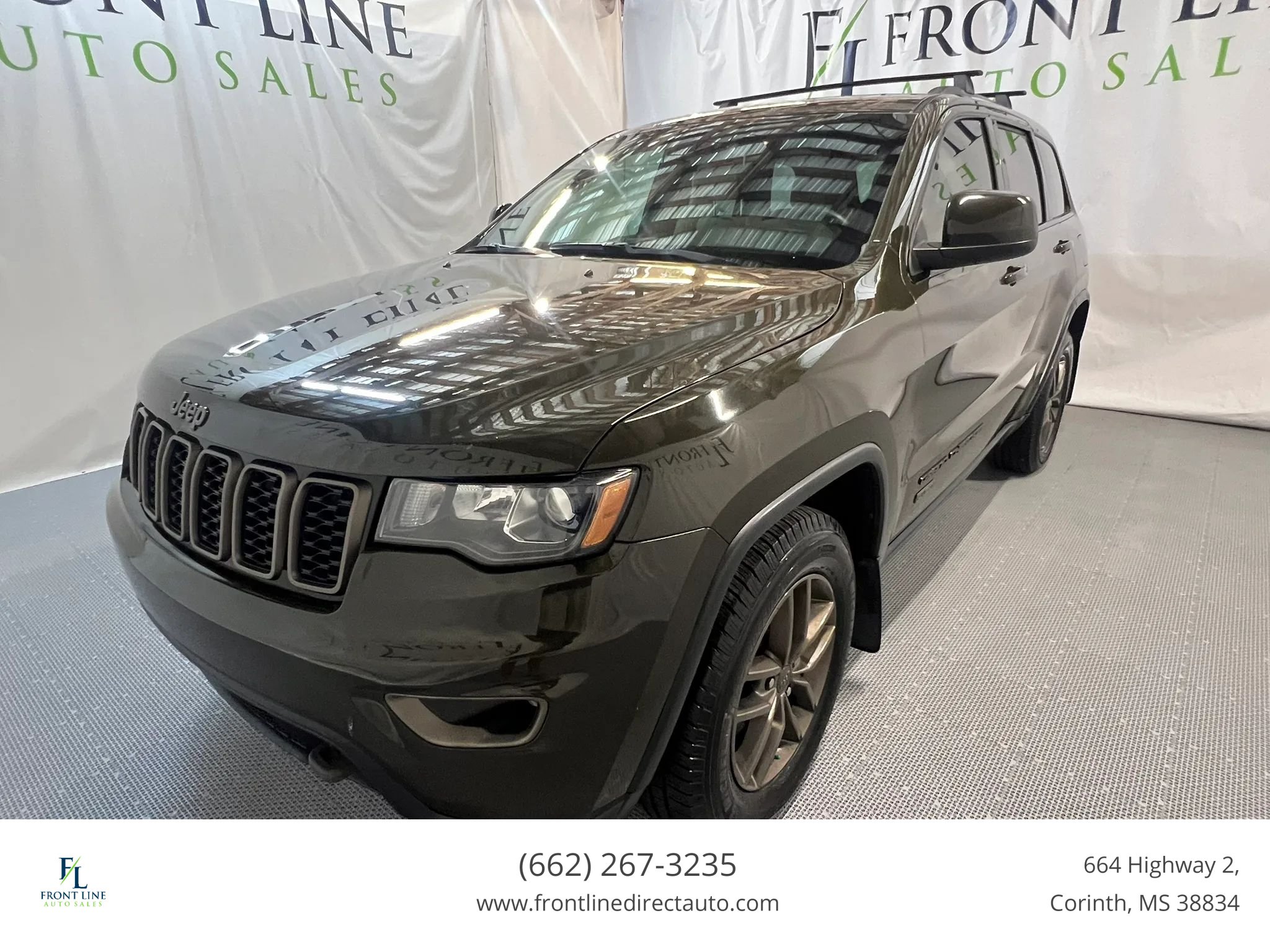Used 2016 Jeep Grand Cherokee Laredo 75th Anniversary AWD/4WD image 3