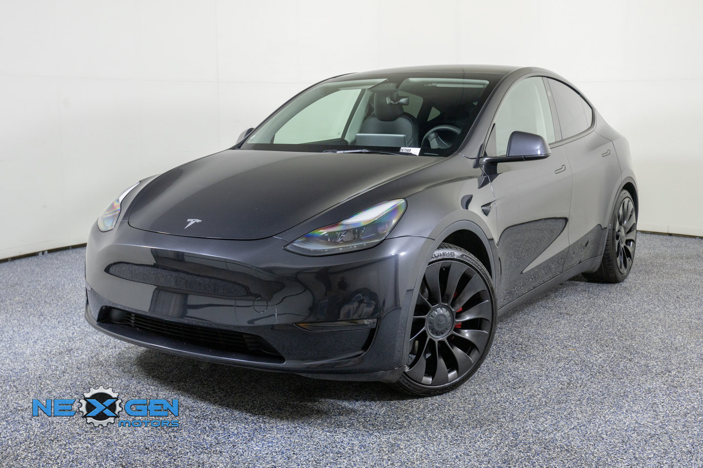 Used 2025 Tesla Model Y Performance AWD/4WD image 4