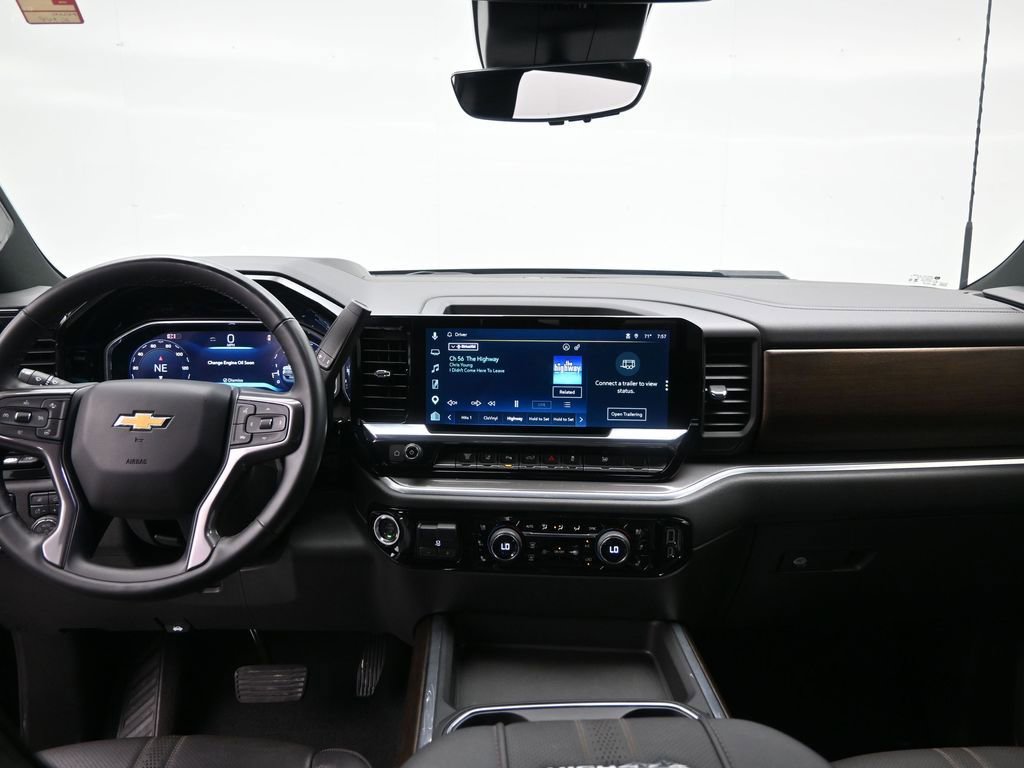 Used 2026 Chevrolet Silverado 3500 High Country w/ High Country Premium Package AWD/4WD image 15