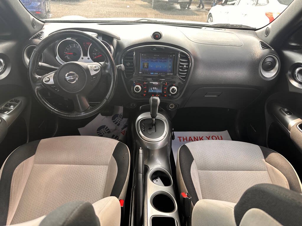 Used 2014 Nissan Juke SV w/ Navigation Package AWD/4WD image 12