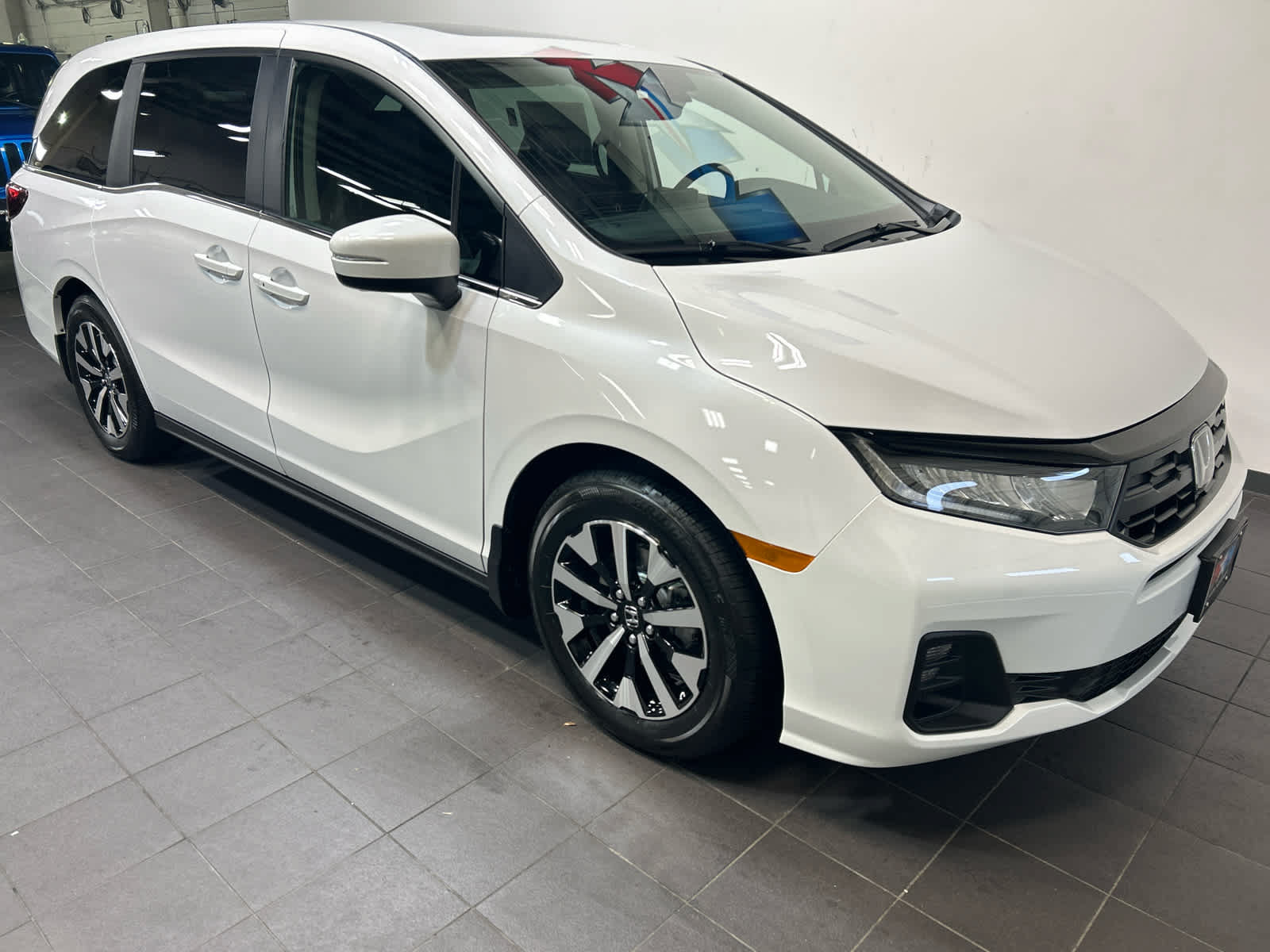 New 2027 Honda Odyssey EX-L image 2