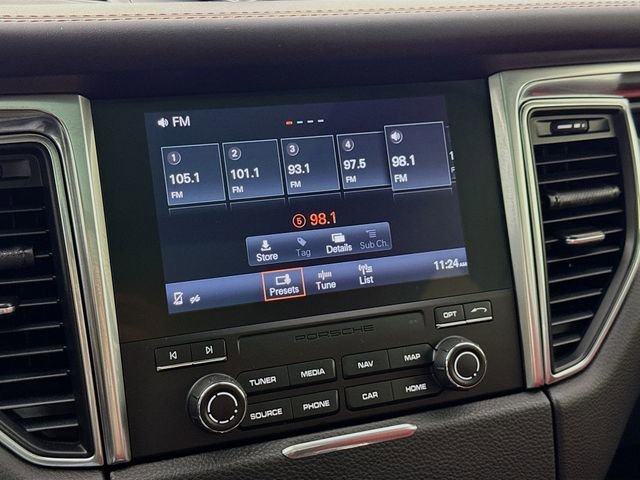 Used 2018 Porsche Macan S image 33