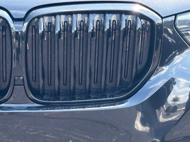 Used 2023 BMW X5 xDrive45e AWD/4WD image 3