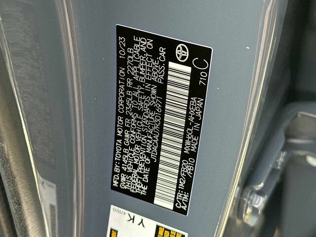 Used 2024 Toyota Prius LE FWD image 34