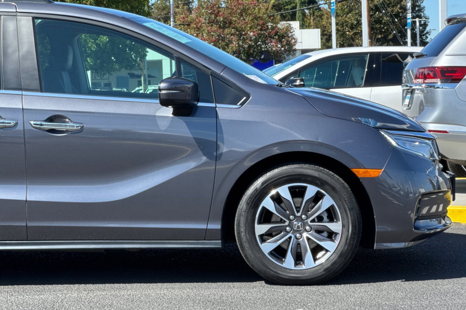 Used 2024 Honda Odyssey EX-L image 6