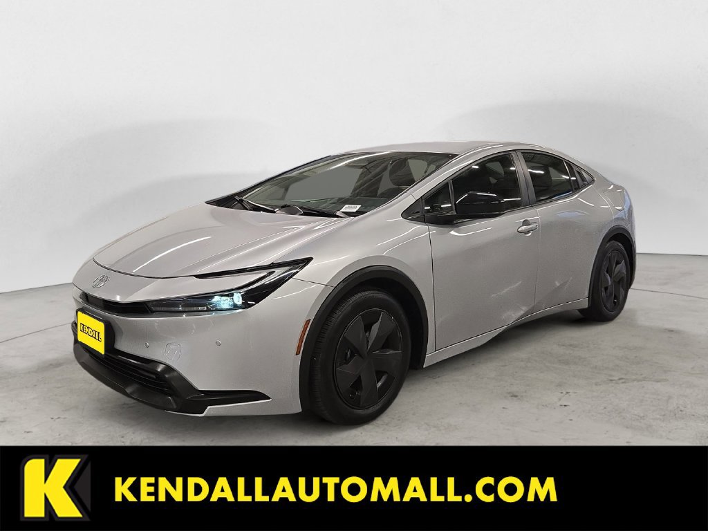 Used 2025 Toyota Prius LE