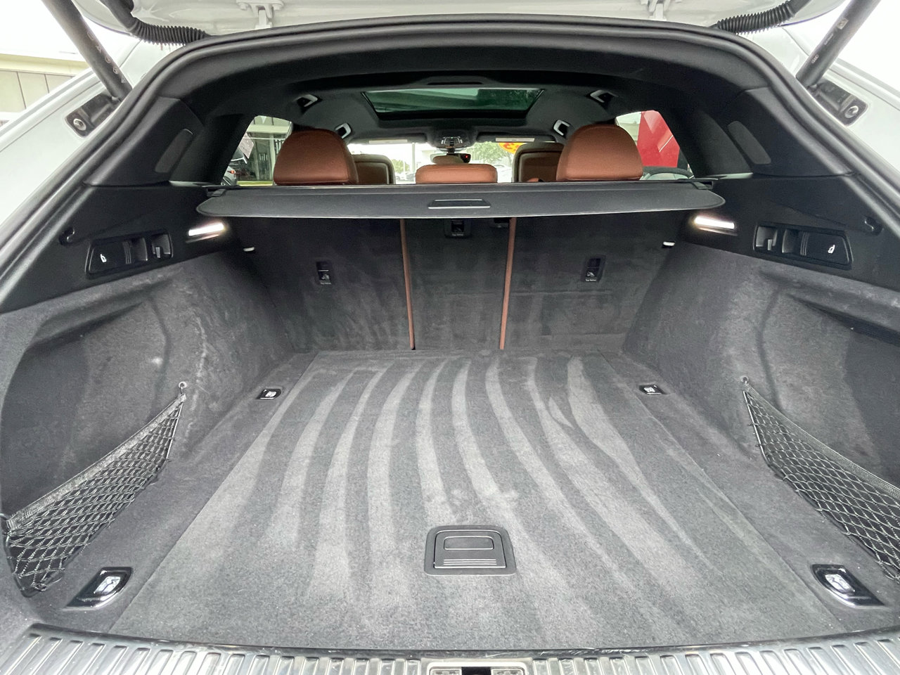 Used 2023 Audi e-tron Premium Plus w/ Premium Plus Package image 49