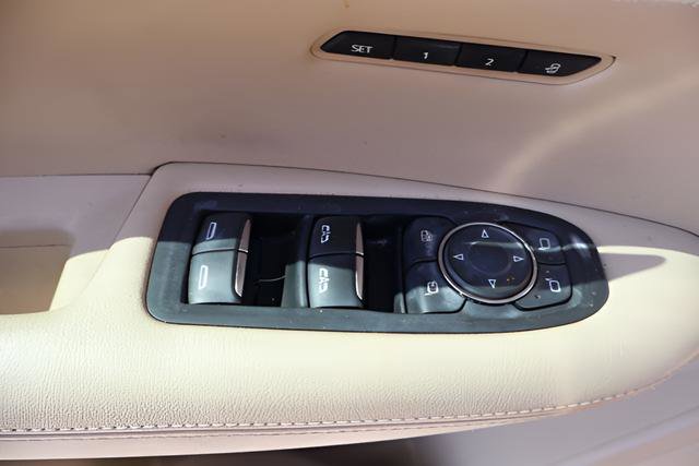 Used 2019 Cadillac XT5 Luxury image 23