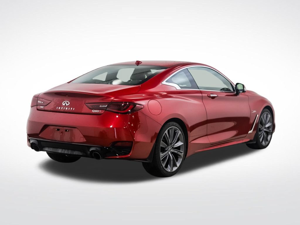 Used 2018 INFINITI Q60 Red Sport 400 w/ Sensory Package 3.0T Sport AWD/4WD image 5