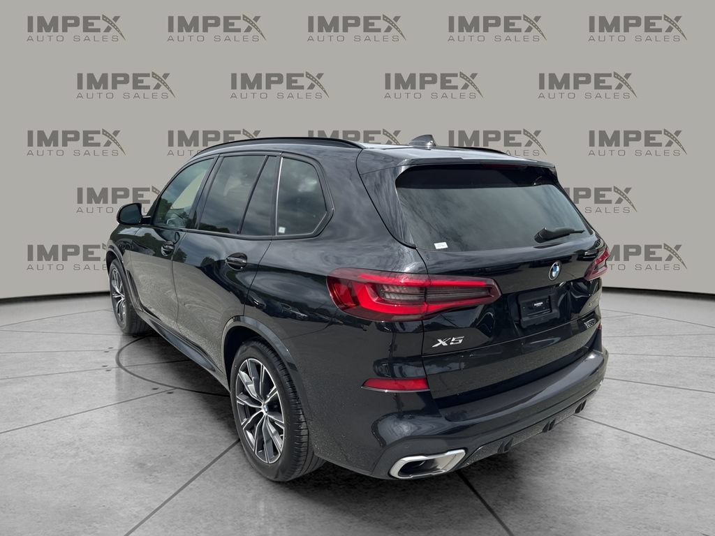 Used 2023 BMW X5 xDrive40i w/ M Sport Package AWD/4WD image 3