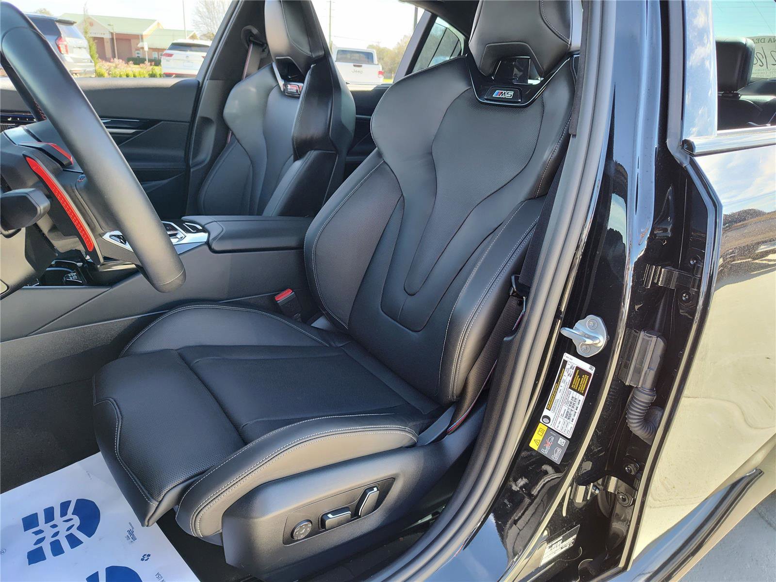 Certified 2025 BMW M5 w/ Carbon Package image 16