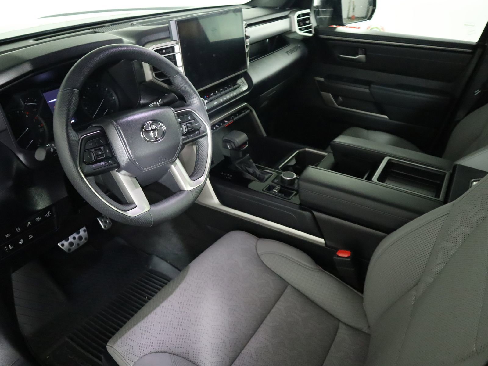 Used 2025 Toyota Tundra SR5 image 21