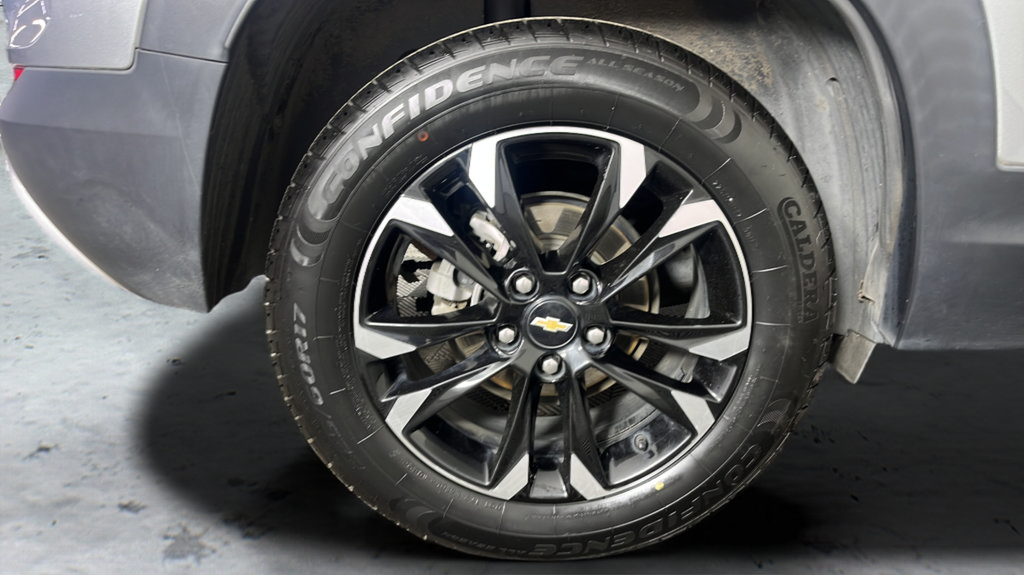 Used 2023 Chevrolet TrailBlazer LT AWD/4WD image 48