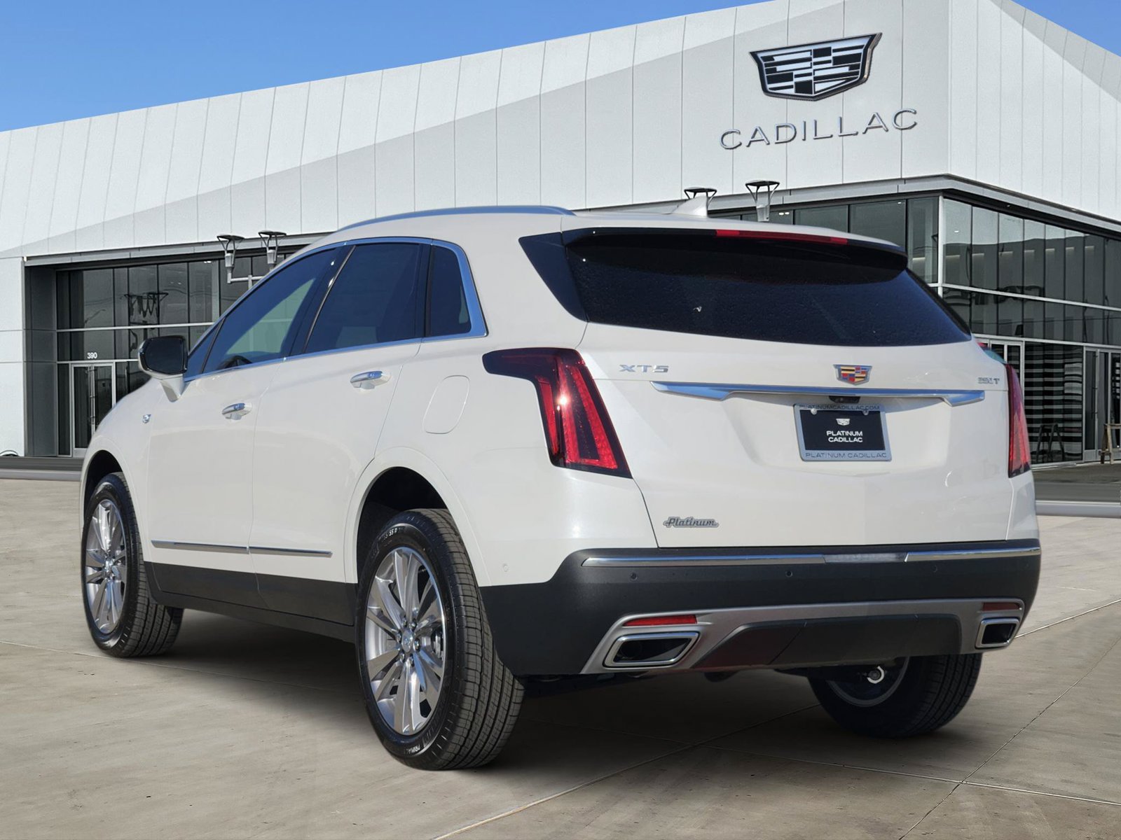 New 2026 Cadillac XT5 Premium Luxury w/ Driver Assist Package FWD image 4