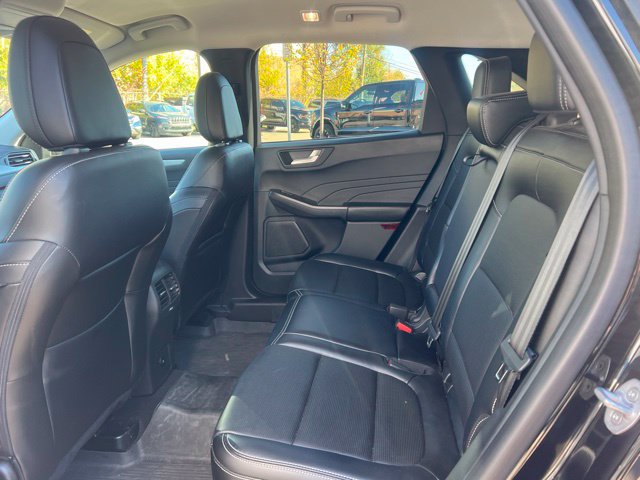 Used 2023 Ford Escape Platinum AWD/4WD image 17