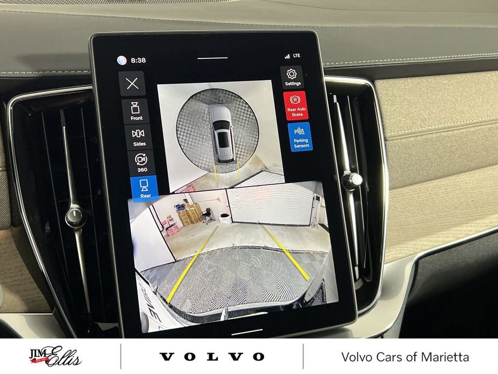 New 2026 Volvo XC90 B6 Plus w/ Protection Package Premier image 22