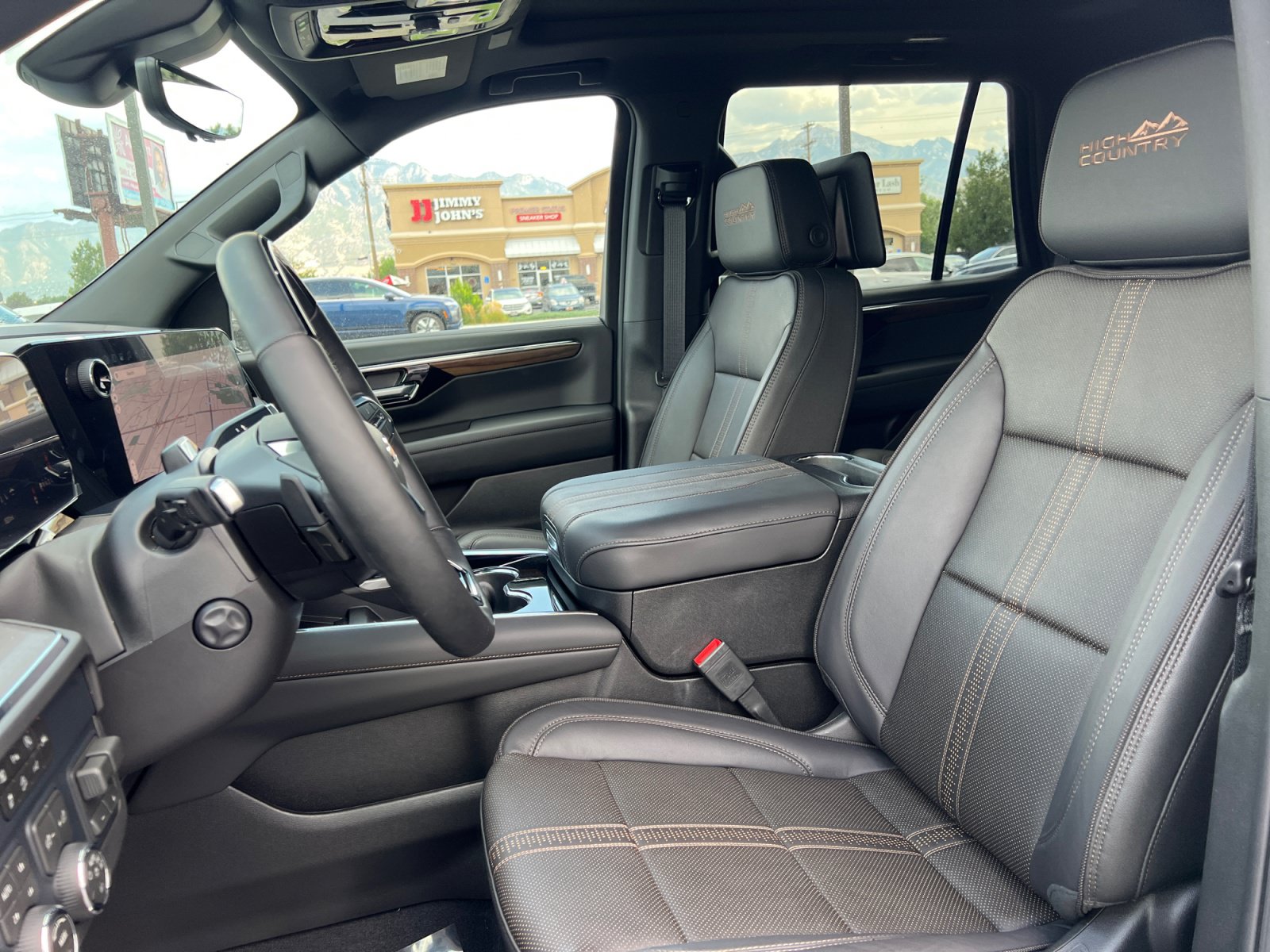 New 2026 Chevrolet Tahoe High Country AWD/4WD image 24