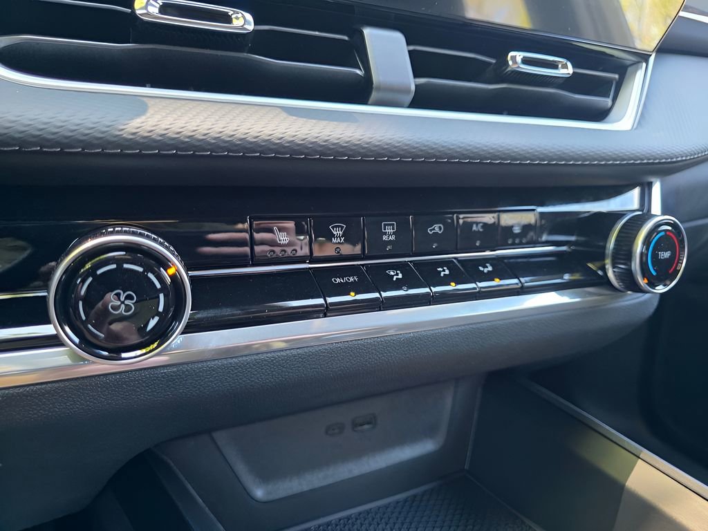 New 2026 Chevrolet Equinox LT image 22