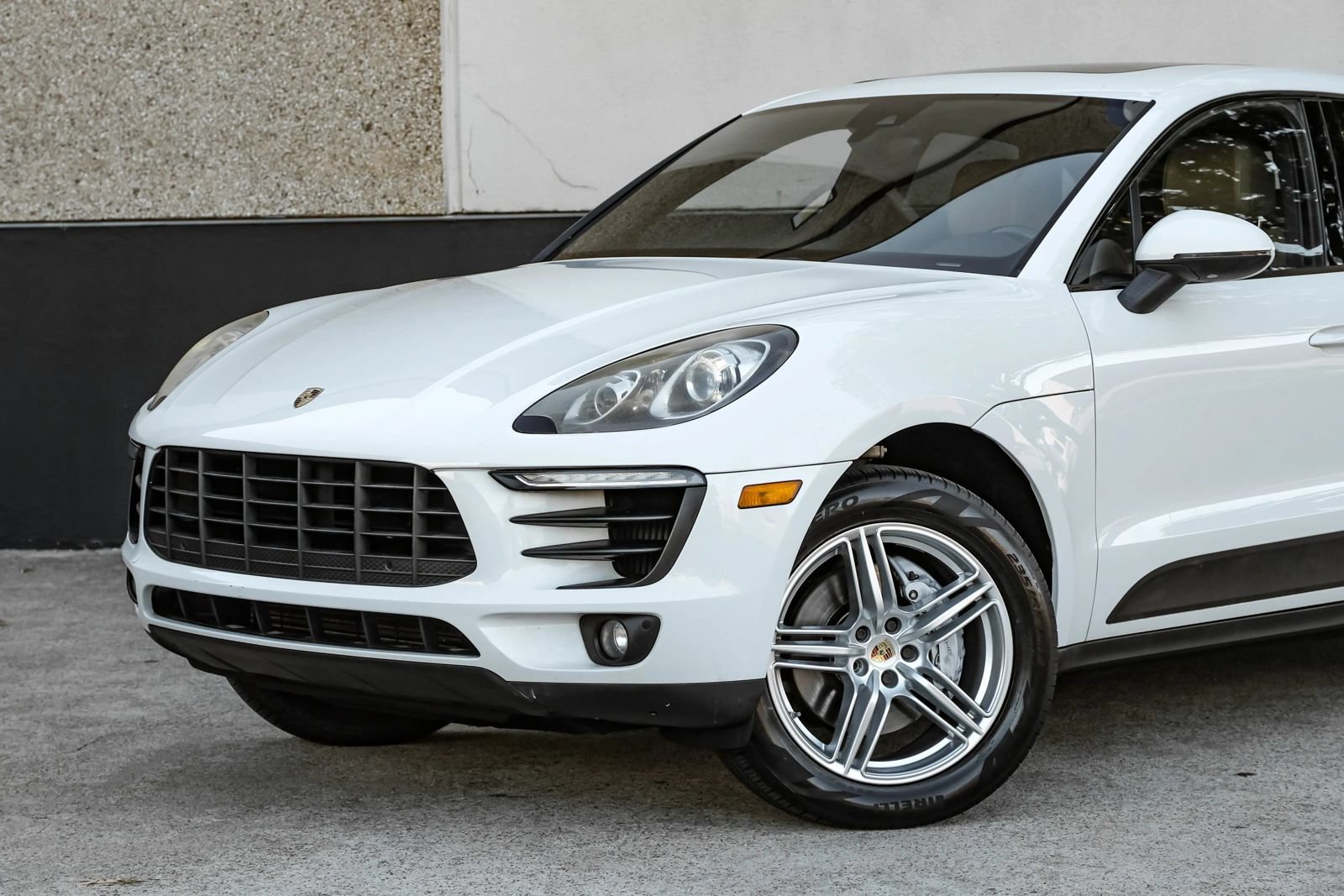 Used 2017 Porsche Macan S AWD/4WD image 5
