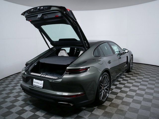 New 2026 Porsche Panamera 4 image 25