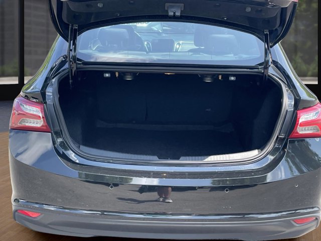 Used 2024 Chevrolet Malibu LT image 10