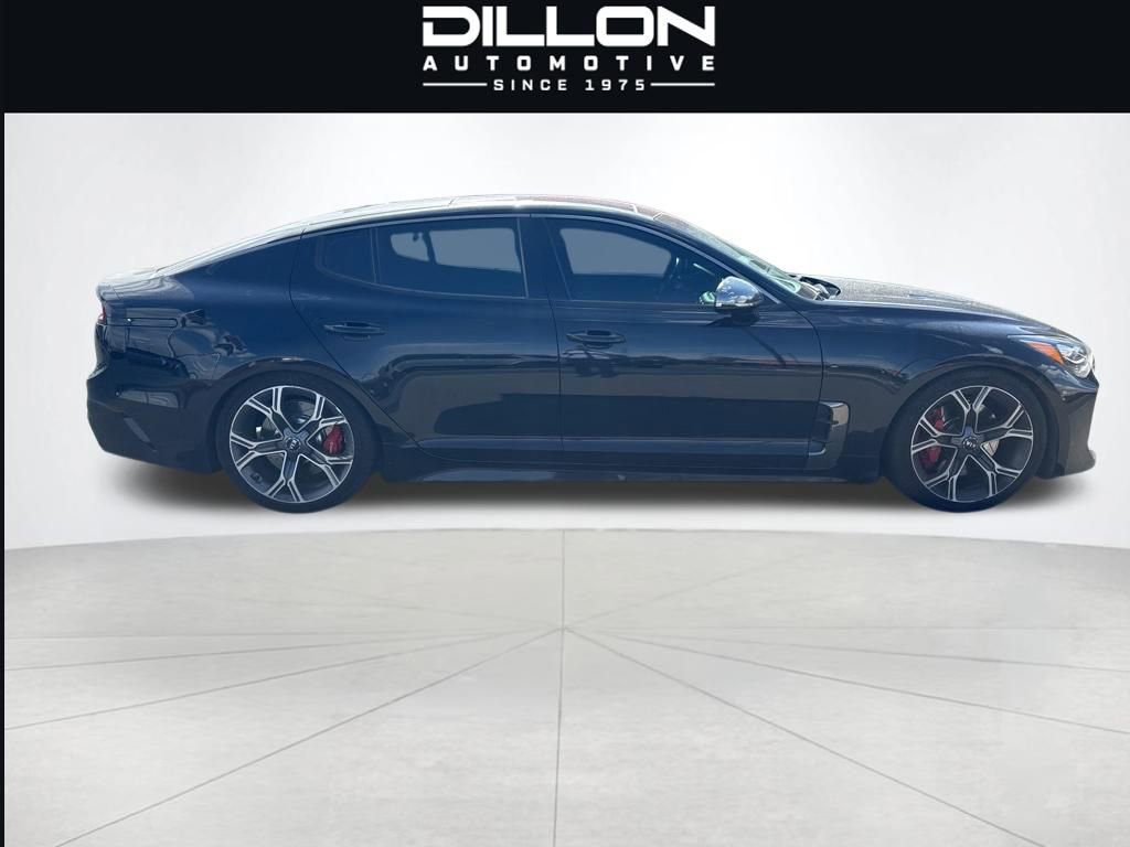 Used 2019 Kia Stinger GT2 image 5
