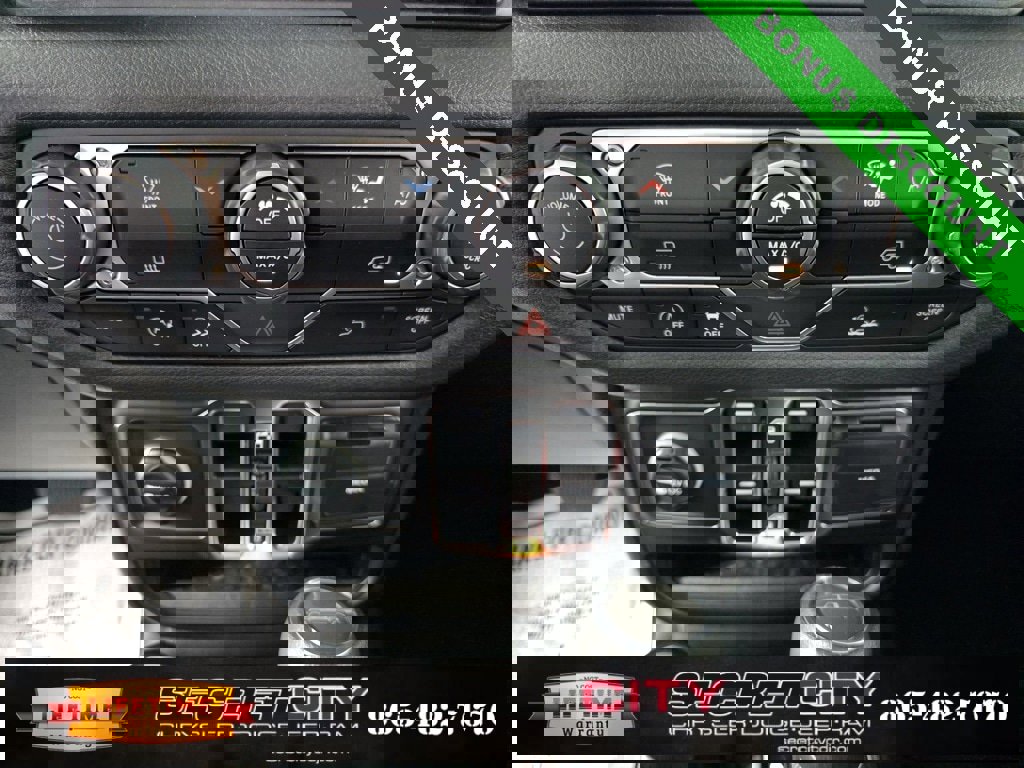 New 2025 Jeep Gladiator Sport image 23