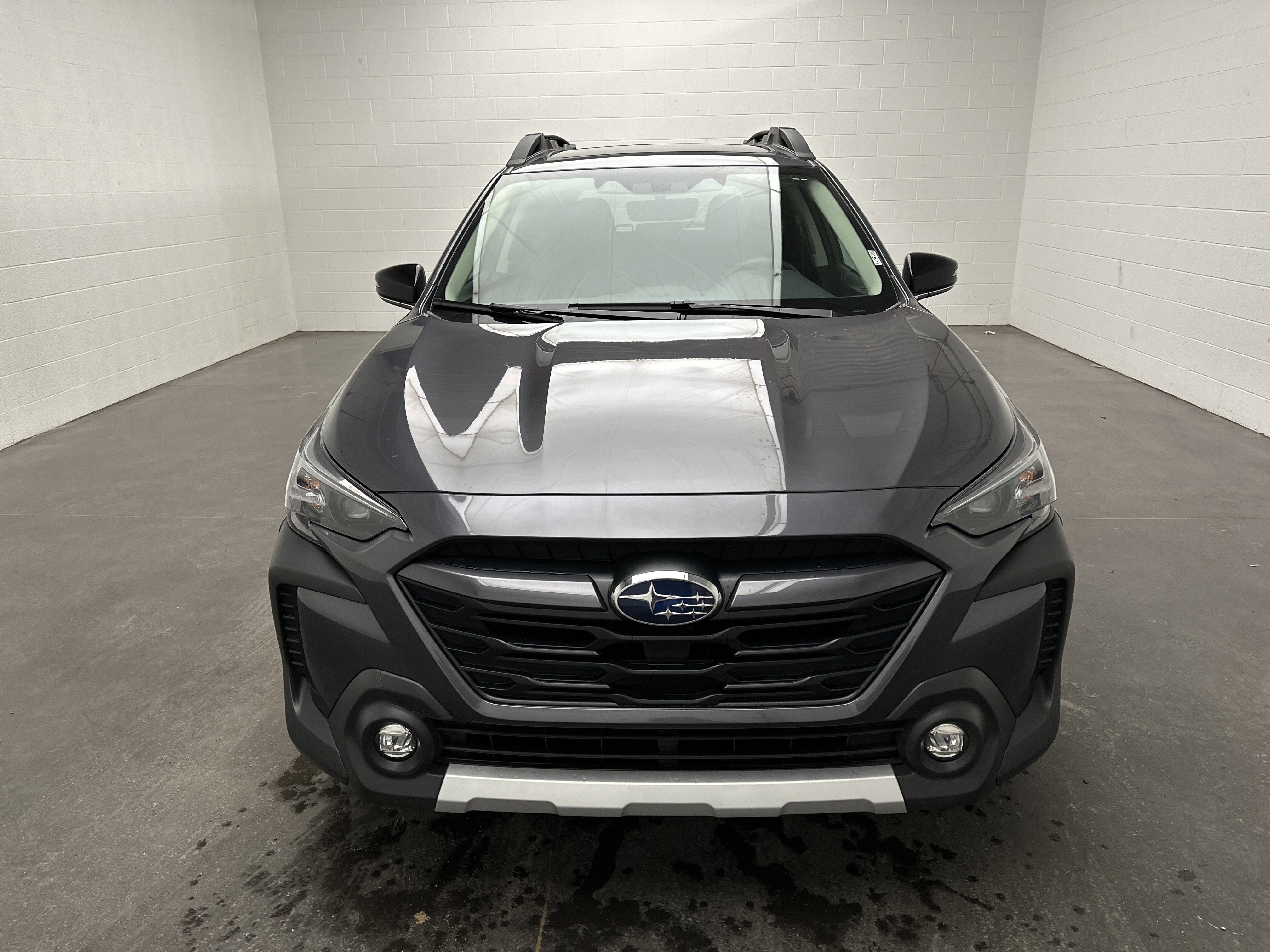 Certified 2025 Subaru Outback Limited image 3