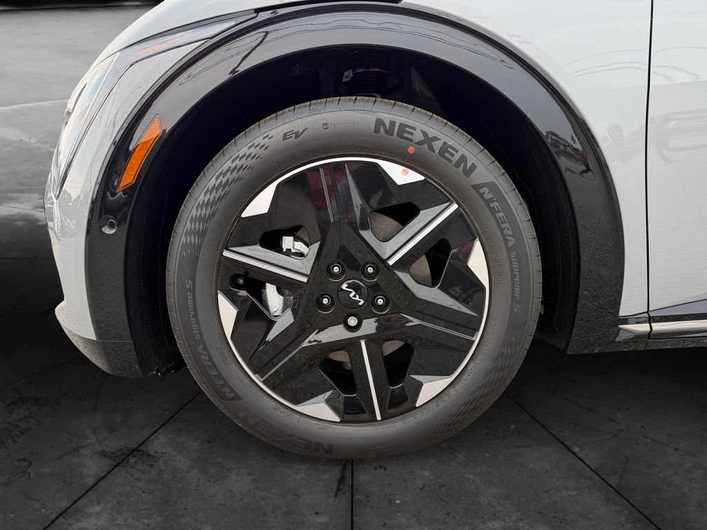 New 2026 Kia EV6 Wind RWD image 14