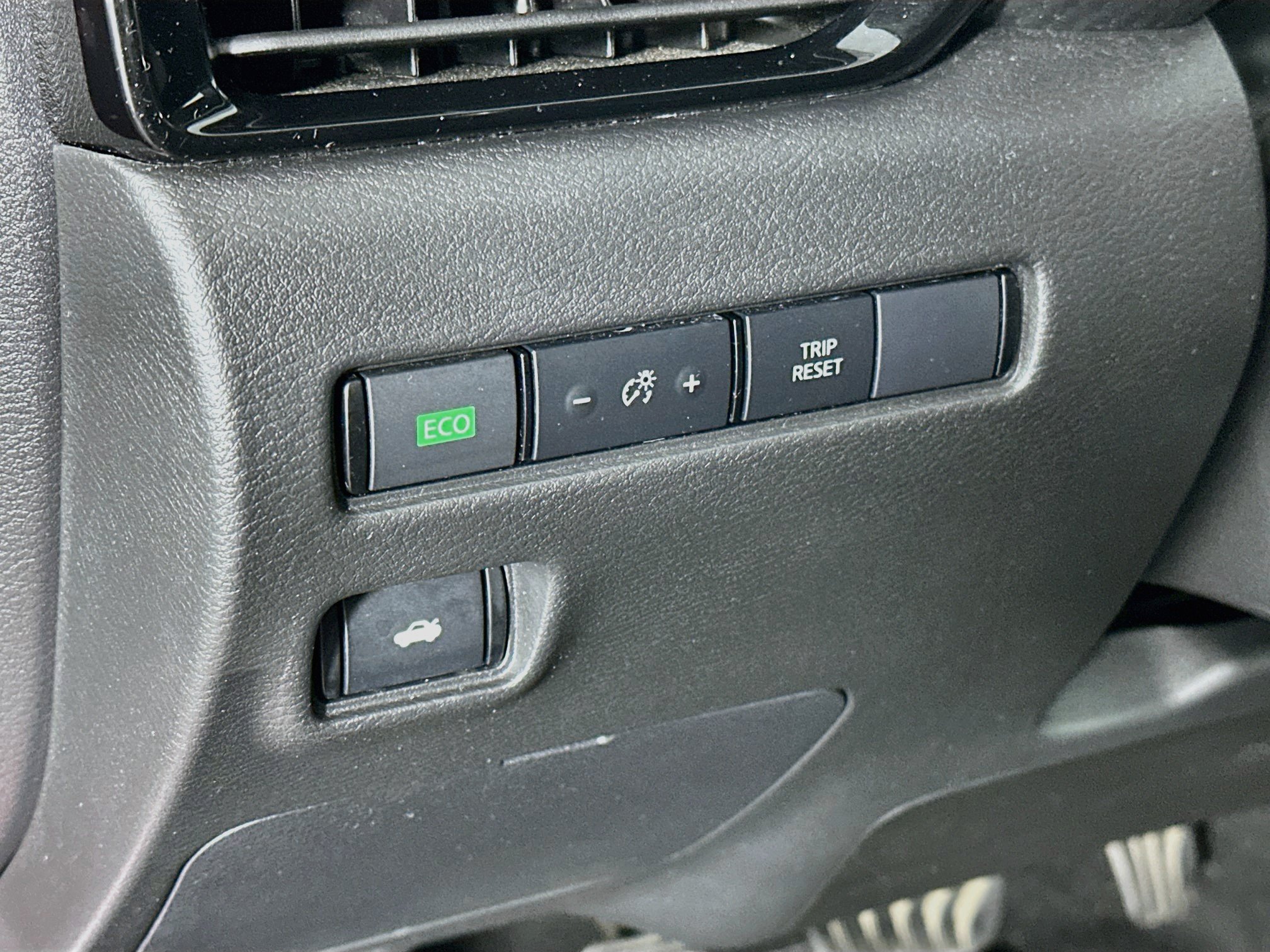 Used 2024 Nissan Sentra SV w/ All-Weather Package FWD image 16