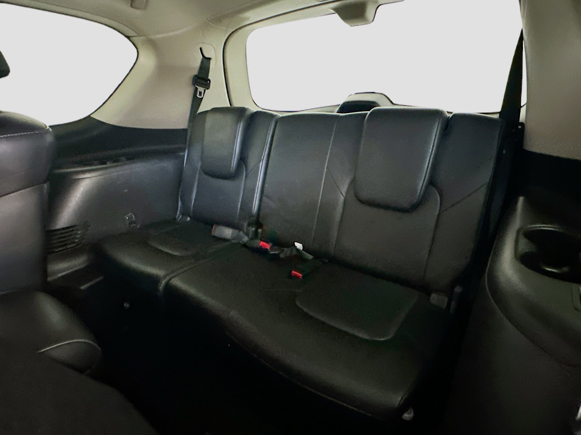 Used 2024 INFINITI QX80 Luxe image 31