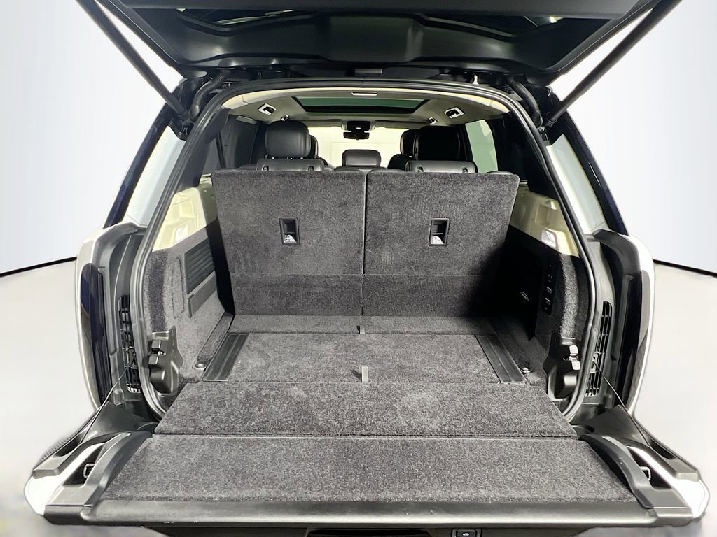 Used 2022 Land Rover Range Rover Long Wheelbase SE image 28