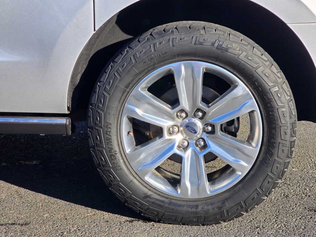 Used 2019 Ford Expedition Max Limited image 12