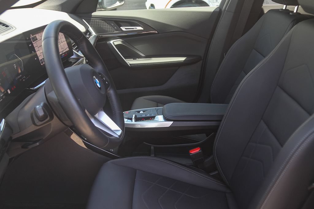 Used 2023 BMW X1 xDrive28i w/ Convenience Package AWD/4WD image 13